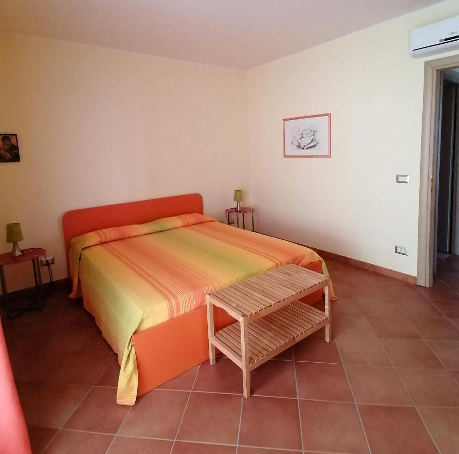 Apartment Saro & Tea Castel di Tusa Dış mekan fotoğraf